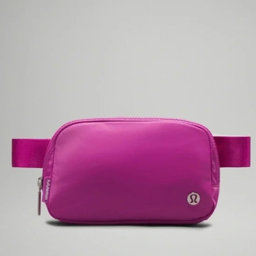 NWT Lululemon Everywhere Belt Bag 1L Pink Pow